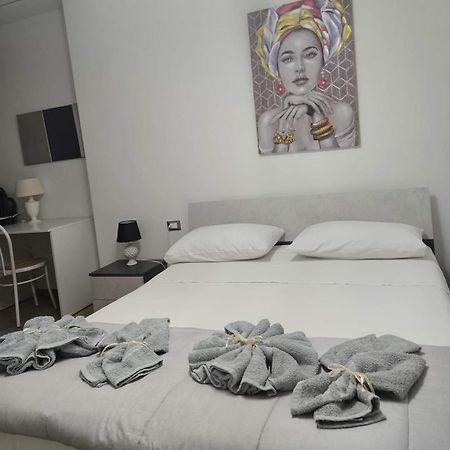 B&B Dei Sogni In Centro, Con Facilita Di Parcheggio Cosenza Extérieur photo